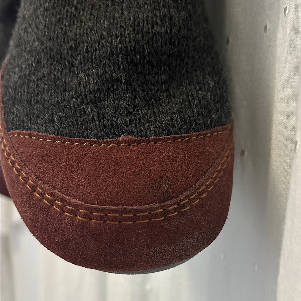 Acorn Slouch Boot/Slipper Women’s 5-6 Black/Brown Faux Fur Trim Loungewear - Picture 12 of 14